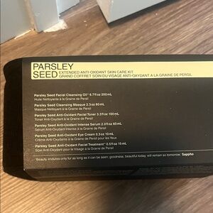 Parsley Seed Skincare Kit